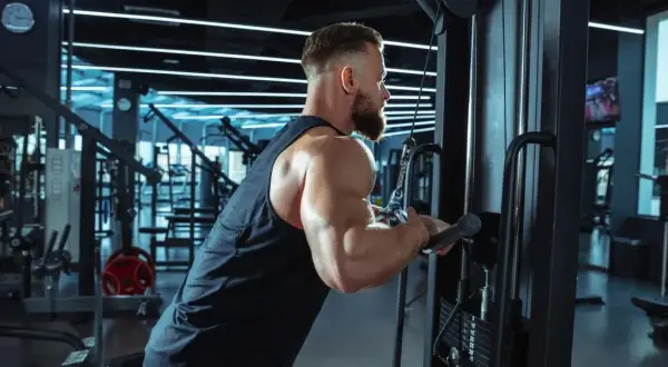 Ile trwa trening CrossFit? 60 minut i co w nich znajdziesz!